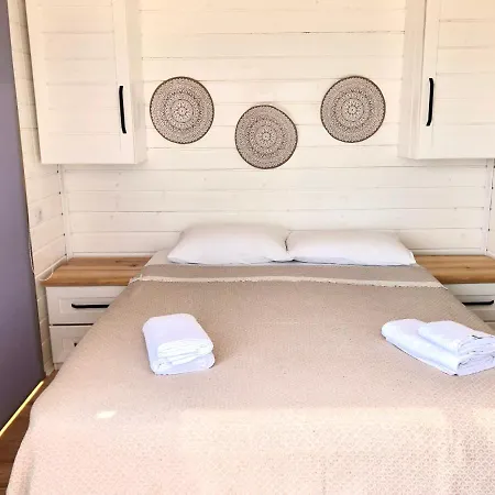Yakabuk Tiny House Campingplatz