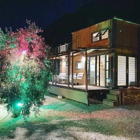 Yakabuk Tiny House *